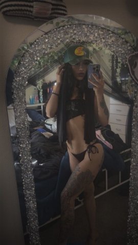 Houston Female Escort — Incall, Outcall & FT Sessions - 1