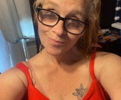 Louisville Out-Call MILF Escort — Glasses, Tattoos, Fetish-Friendly GFE & Custom Videos - Image 2