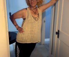 Louisville Out-Call MILF Escort — Glasses, Tattoos, Fetish-Friendly GFE & Custom Videos - Image 4