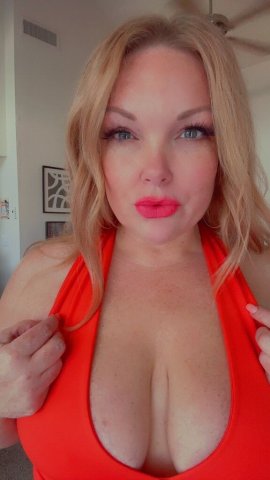 Independent 42-Year-Older Female Escort — Full Service BBJ Bareback (No Condom) + Video/Nudes - 1