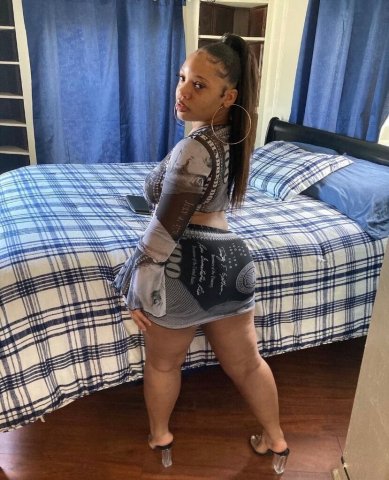 Orange County CA Female Escort — Incall + car dates all night - 1