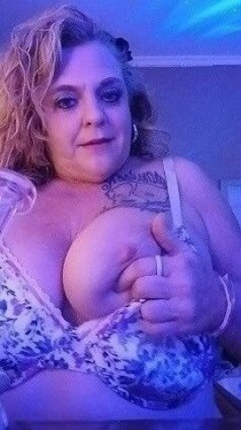 Mature Independent Female Escort (39) — In/Out/Car/FT via Snapchat - 1