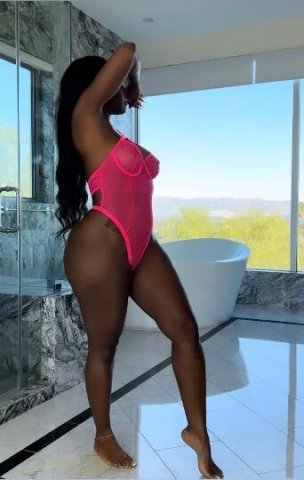 Scottsbluff NE Ebony Escort — Erica Foxx - 1