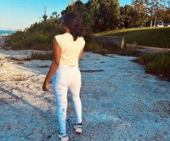 Iowa City Female Escort — Lyft or Pick-Up for Playful $5-Star - Image 2