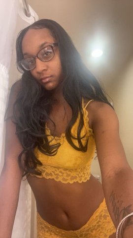 Fresno Mixed Bombshell & Petite Female Escort — In/Out Calls - 1