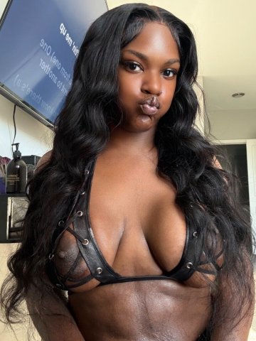 Mercedeez — Trans Escort in Hampton, VA (Discreet, Real Pics) - 1