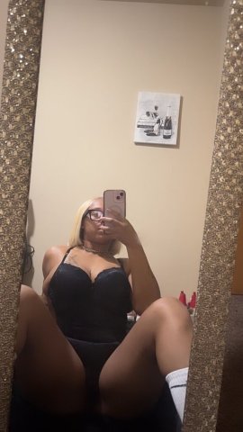 Appleton WI Female Escort — FaceTime, Nudes, Specials - 1