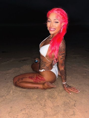 Winter — Outcall & Car Dates (Bloomington) • Couple Days - 1