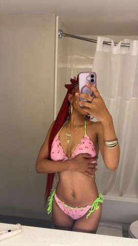 Petite mature massage & fetish sessions — Facetime verified (Denver) - 1
