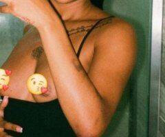 Richmond VA Slim-Thick Female Escort — Cum Play Waterparrk Incalls & Outcalls - Image 2