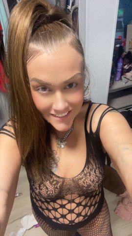 Mandi’s Female Escort in Louisville, KY — in-calls, out-calls, car visits - 1