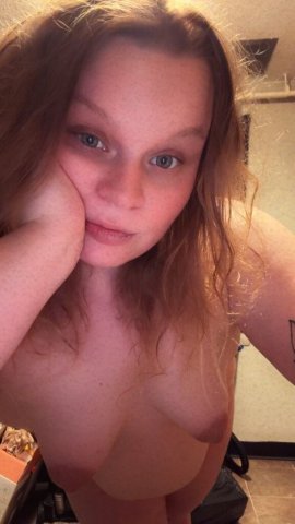 Duluth, Minnesota 22 y/o Nympho Milf — Full-Service Sessions - 1