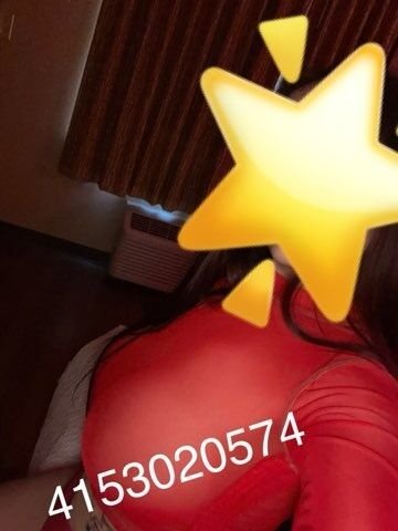 Stacey — Natural Brunette Escort in Minneapolis/St. Paul (Busty Girl Next Door) - 1