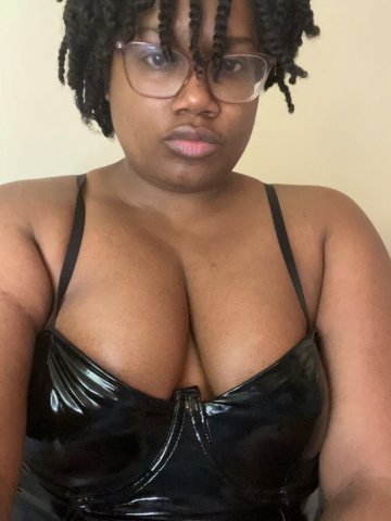 Pittsburgh Female Escort — Power Wrapped in Silk - 1