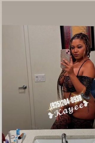 Concord California Female Escort — kinky-friendly sessions - 1