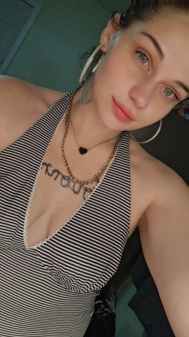 Buffalo NY Female Escort — Car Date Specials + 20% off in Blue - 1