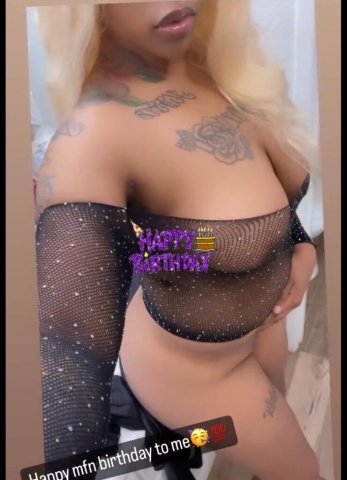 Concord Female Escort — massage therapist + happy ending, outcalls & cards - 1