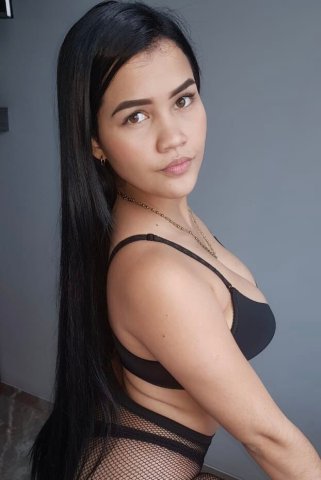 Recién llegada en Odessa: trato de novios y sexo oral - 1