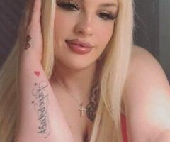 Roanoke VA 24-Year-Old Female Escort — Contem​t & Car Fun - Image 5