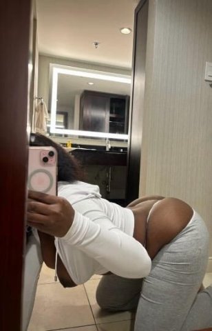 Manhattan Head Goat (26) — Facetime verification, Outcall only - 1