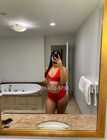 Ava — Dominican & Trinidadian Slim-Thick Escort in Manhattan, NY - 1