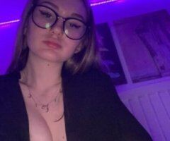 Virginia Beach escorts - 22yo Fun & Flirty Babe — 1HR Special, car meets or incall/outcall (text only)