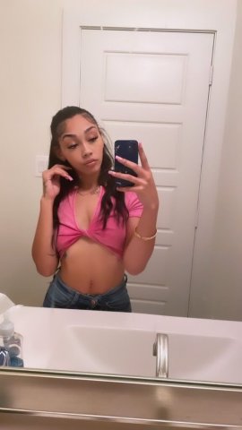 Kansas City Female Escort — Outcalls & Incalls - 1