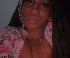 Sierra Vista, Arizona Trucker-Friendly Female Escort — Slim & Petite - Image 4