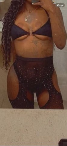 Detroit, Michigan Special for 1 Girl (21) — Exotic Chocolate - 1