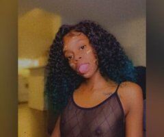 Nothing Bare 28 — Half Hour Female Escort in Los Angeles - Image 2