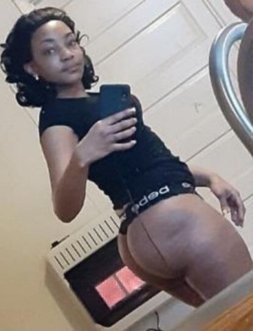 Memphis TN Independent Ebony In-Calls for Mature Men (Legal Age) - 1
