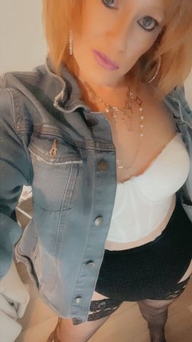 Wichita KS Female Escort — Erotic Romantic Playmate - 1