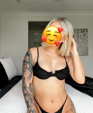 Colombiana Escort — Pics 100% Her + Day Time - 1