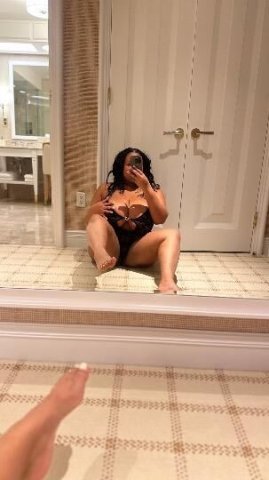 Hennessy in Brockton, MA — Short & Thick Curves Female Escort - 1