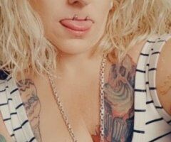 Glens Falls, NY Female Escort — Spunky conversation & music - Image 2