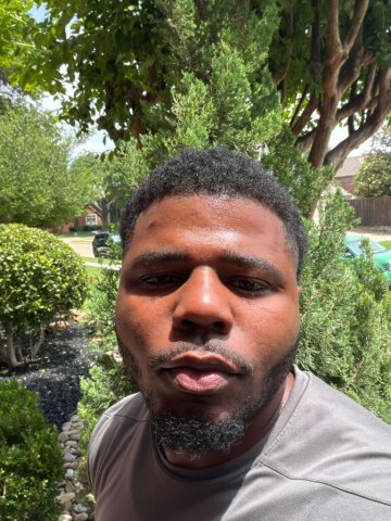Dallas Male Escort Creator — Custom photos, videos, and private FaceTimes - 1