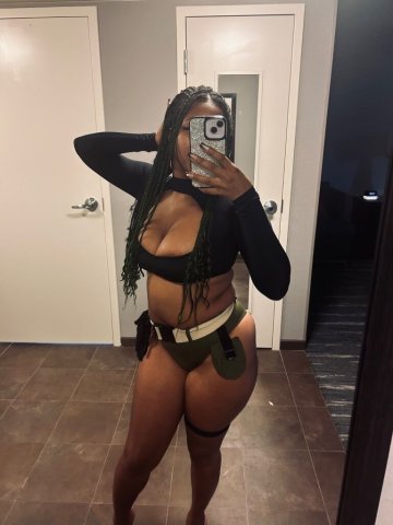 Norfolk, VA West African Beauty Escort — FJ Available (Prebooking Deposit) - 1