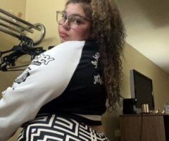 Kansas City, MO Female Escort — Clean, Discreet Content Text - Image 3