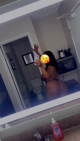 Toledo Female Escort — Content, Facetime, and hygiene-focused meetups - 1