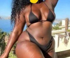 Phoenix escorts - Phoenix Female Escort — body rubs, Nuru massage & manscaping specials
