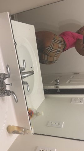 Columbia/Jeff City MILF Escort — Face verification - 1