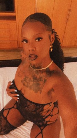 Riverside Outcalls/Car Date — Discreet Juicy Booty & Throat Service - 1