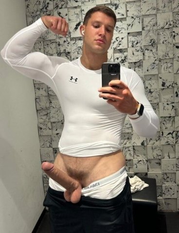 Jacksonville FL Male Escort — 11 inch dick, top/bottom, incall/outcall, car dates, videos - 1
