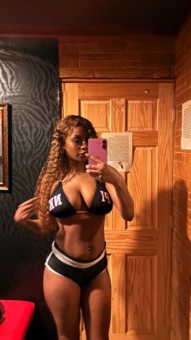 Detroit Female Escort — In-Call or Out-Call Services - 1