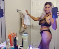 Phoenix escorts - Phoenix Arizona Female Escort — I don’t date AA at all