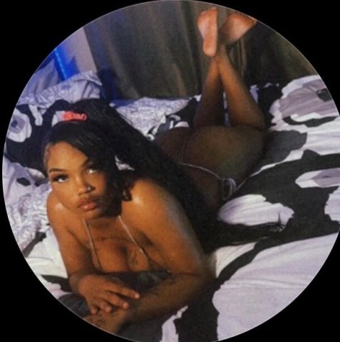 Decatur IL Female Escort — In-person & FaceTime - 1