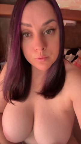 Los Angeles Curvy BBW Seeking a Mature Daddy - 1