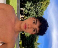 Miami FL Colombian Masseuse — athletic, skinny build - Image 4