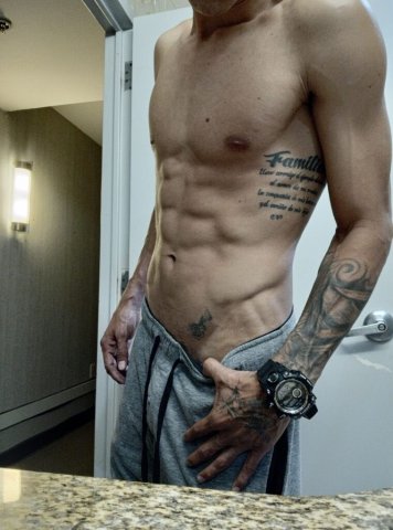 Nick — Escort Masculino en St. Louis (parejas y mujeres) - 1