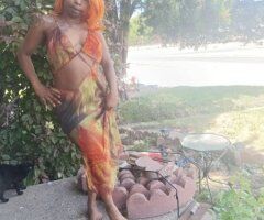 Detroit escorts - Detroit Female Escort — Out-call in Redford, 40s, $100/hr
